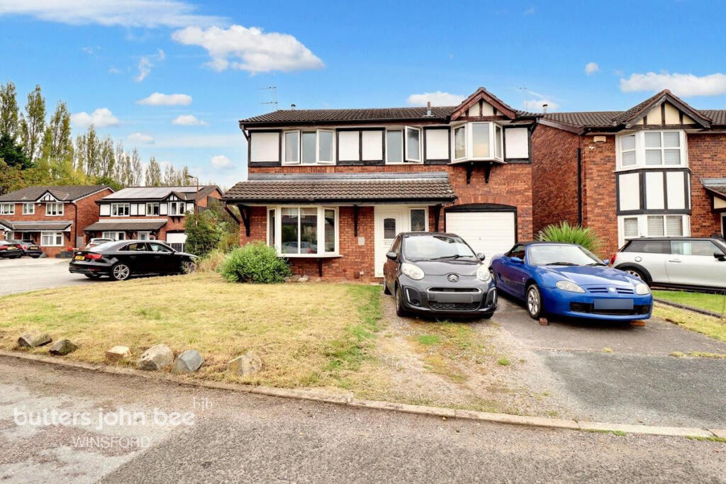 4 bedroom detached house