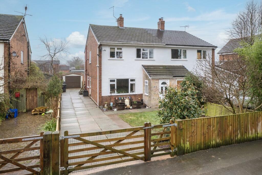 3 bedroom semidetached house for sale in Back Lane, Duddon, CW6