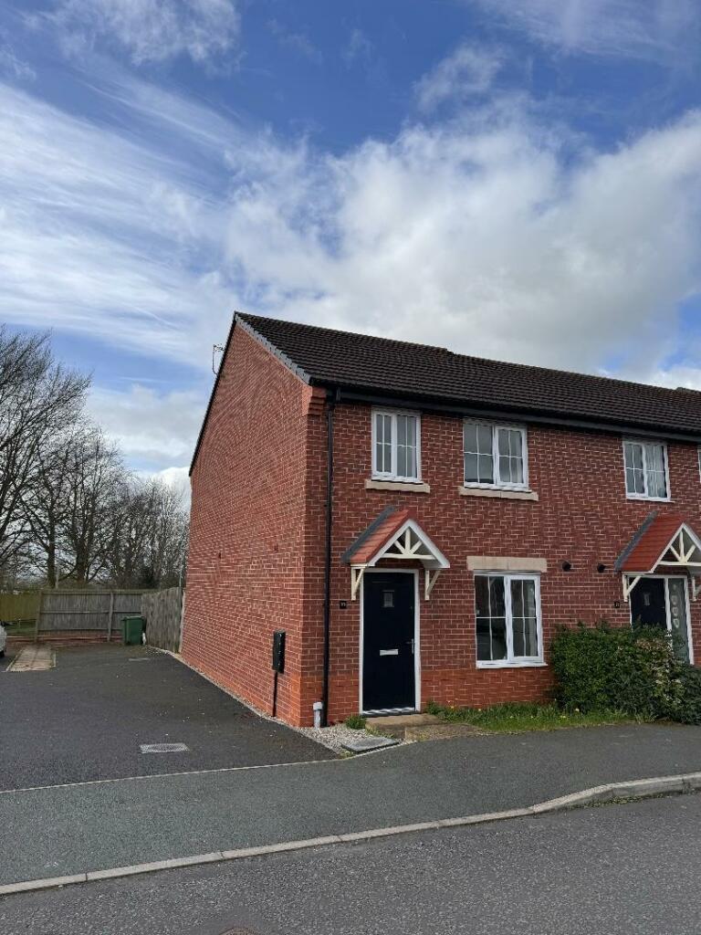 3 bedroom end of terrace house for sale in Firecrest Way, Kelsall, CW6