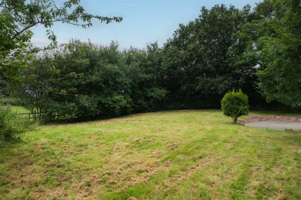 Additional property image - Whitchurch Road, Beeston