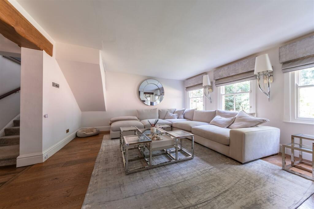 Additional property image - An immaculately presented and updated detached family home in Sandiway