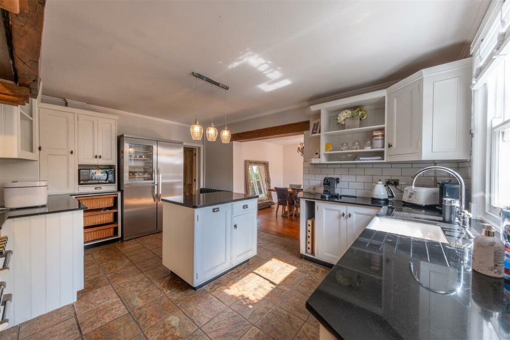 Additional property image - An immaculately presented and updated detached family home in Sandiway