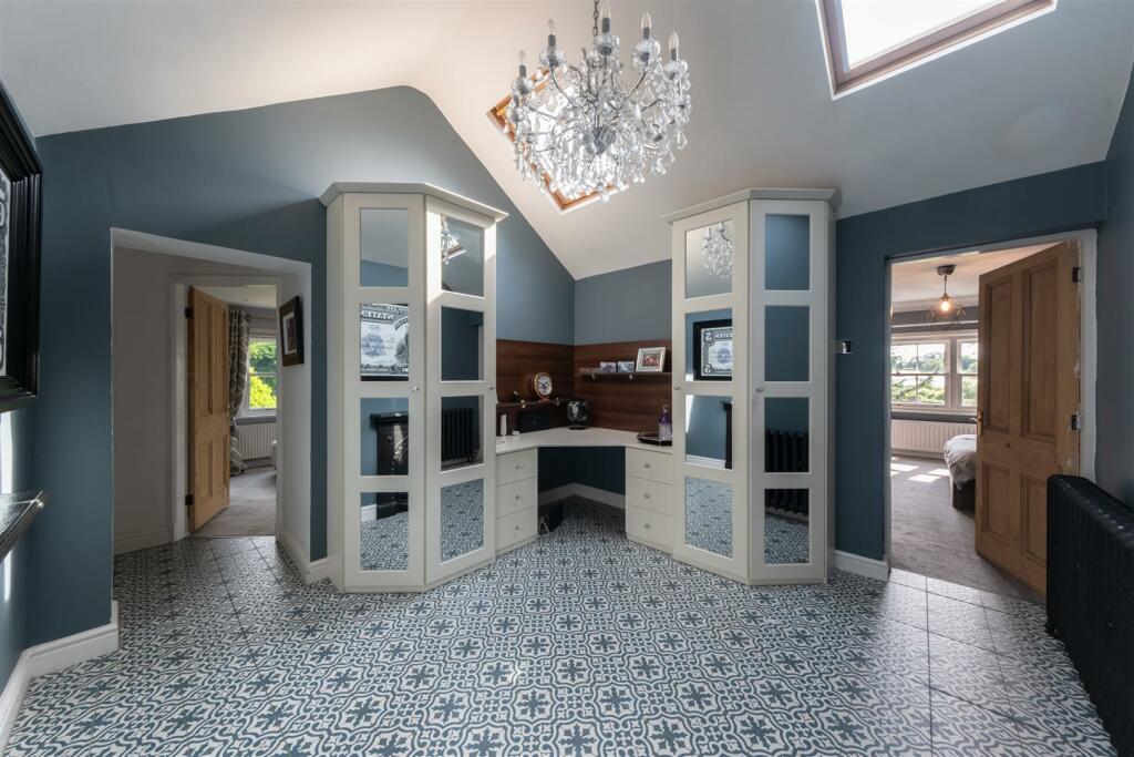 Additional property image - An immaculately presented and updated detached family home in Sandiway