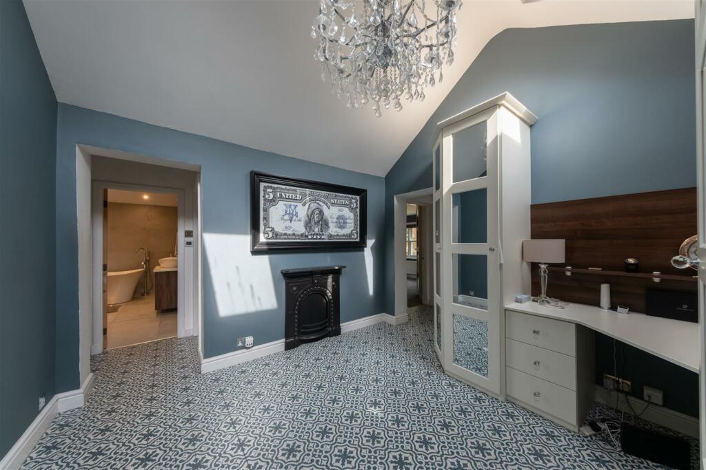 Additional property image - An immaculately presented and updated detached family home in Sandiway