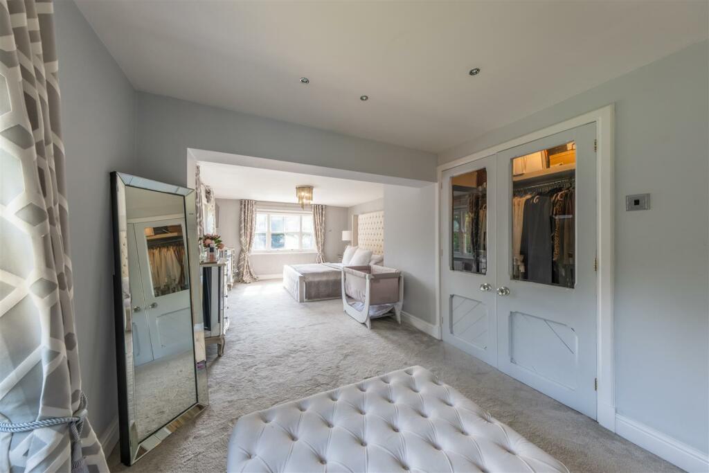 Additional property image - An immaculately presented and updated detached family home in Sandiway