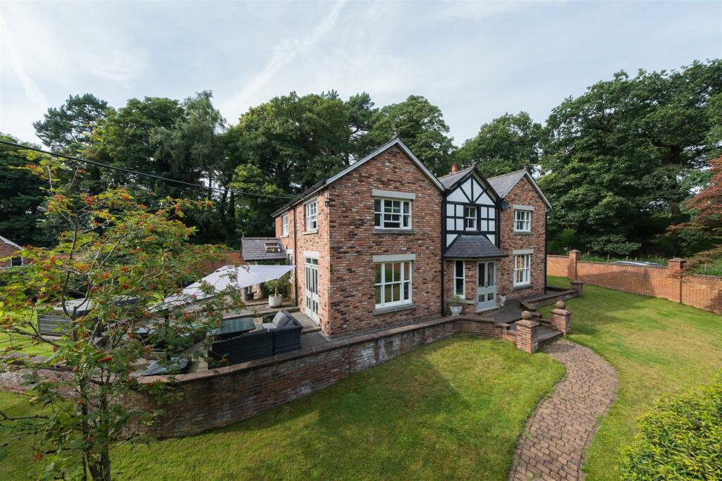 Additional property image - An immaculately presented and updated detached family home in Sandiway