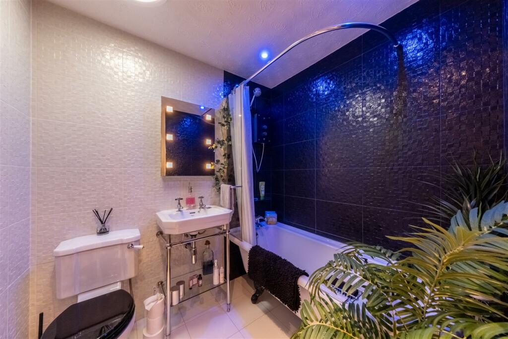 Additional property image - Torr Rise, Tarporley