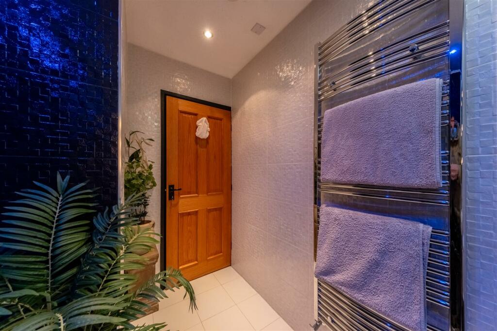 Additional property image - Torr Rise, Tarporley