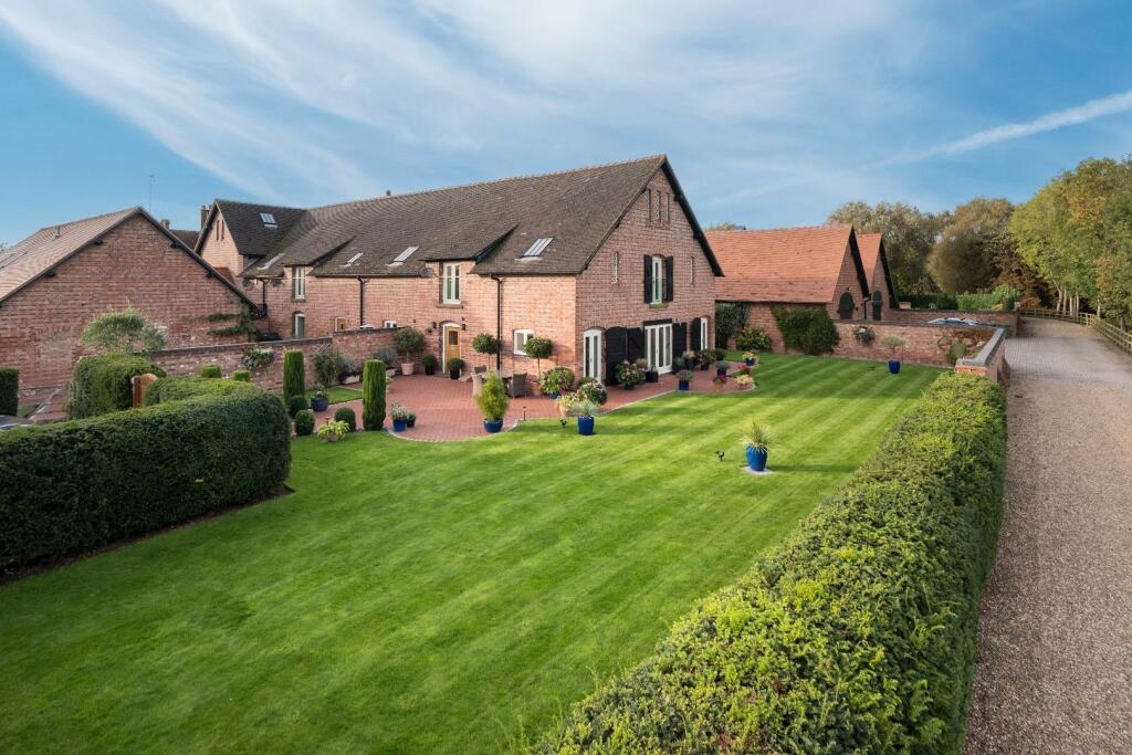 5 bedroom barn conversion for sale in The Oaklands at Brookside Farm