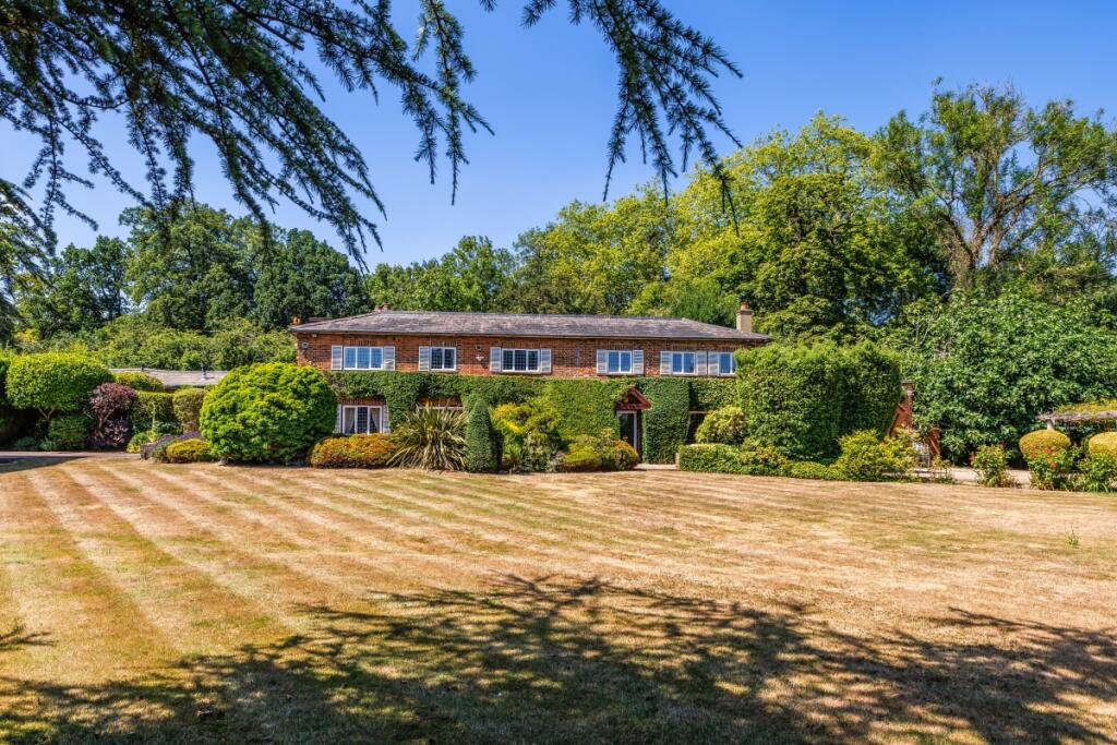 Main image of property: Clamp Hill Stanmore HA7