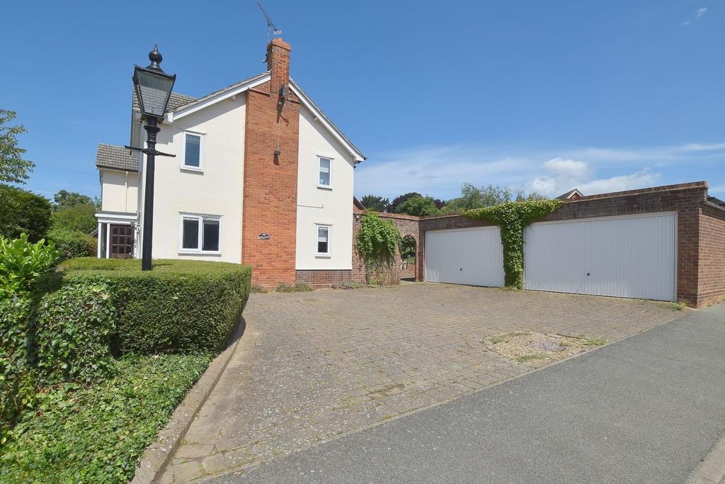 4 bedroom detached house for sale in Rose Hill, Grundisburgh, IP13 6TG