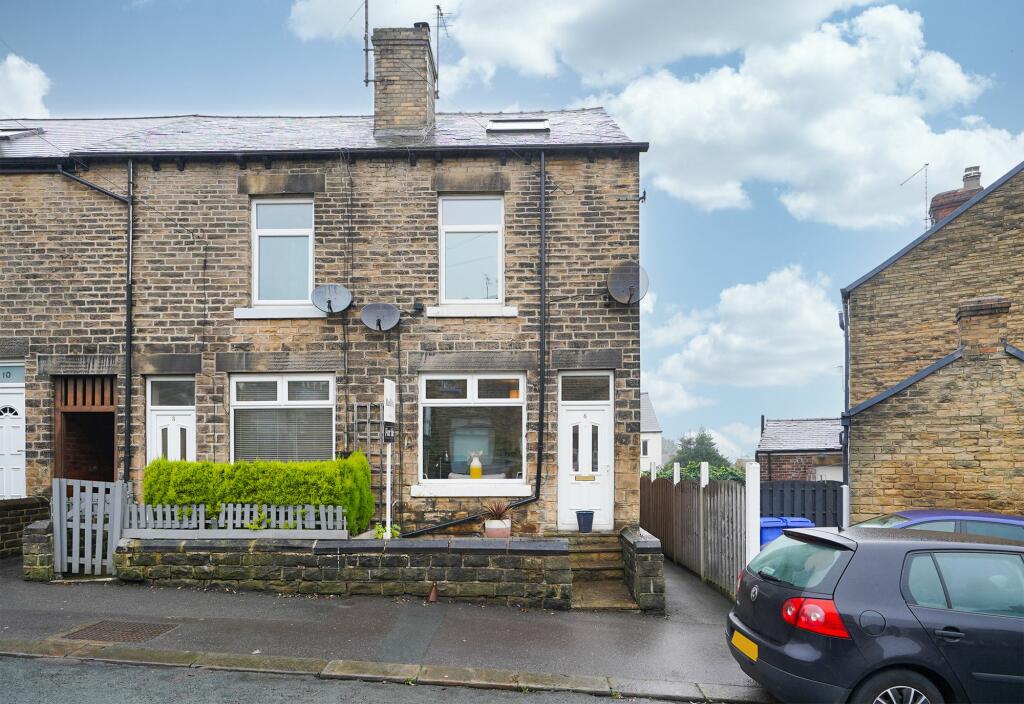 3 bedroom end of terrace house for sale in Kirkstone Road, Sheffield, S6