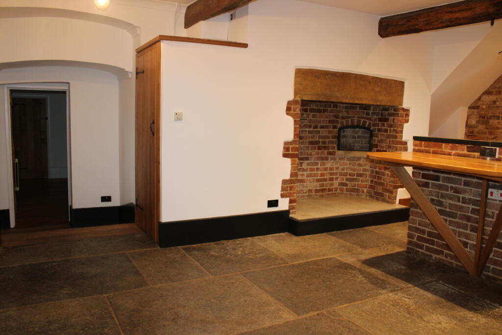 Additional property image - Tintinhull, Somerset