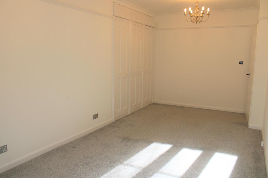 Additional property image - Tintinhull, Somerset