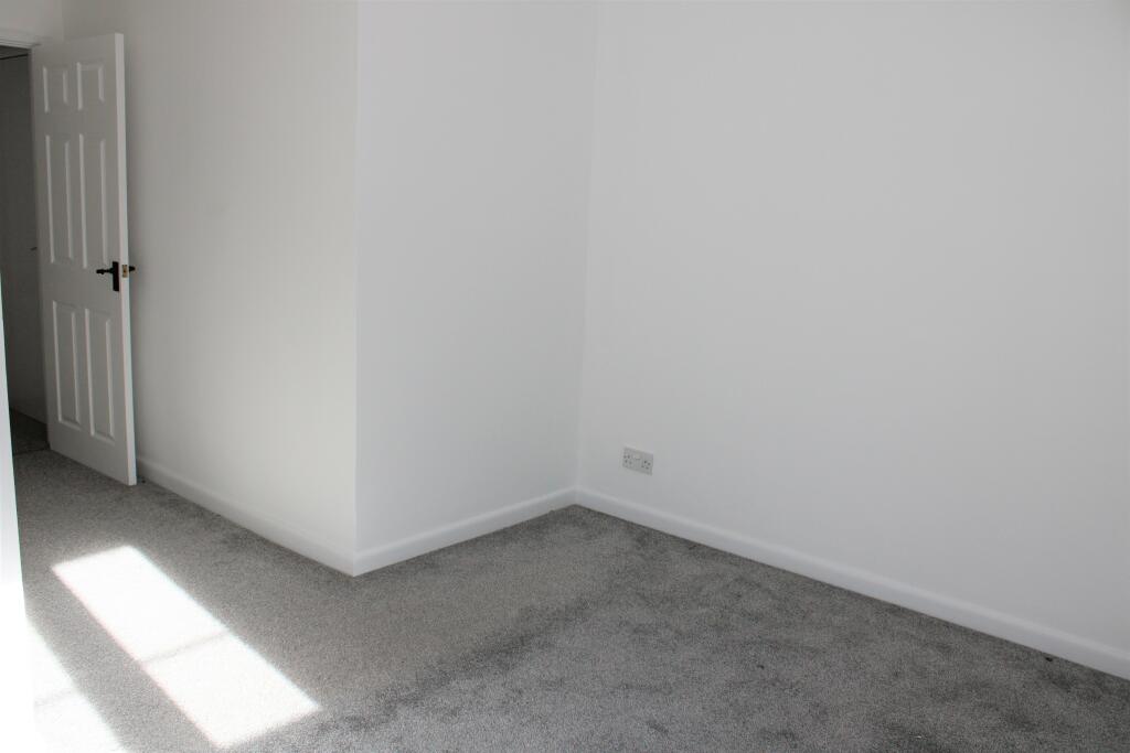 Additional property image - Tintinhull, Somerset