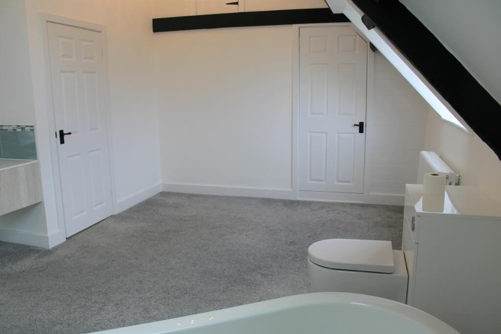 Additional property image - Tintinhull, Somerset