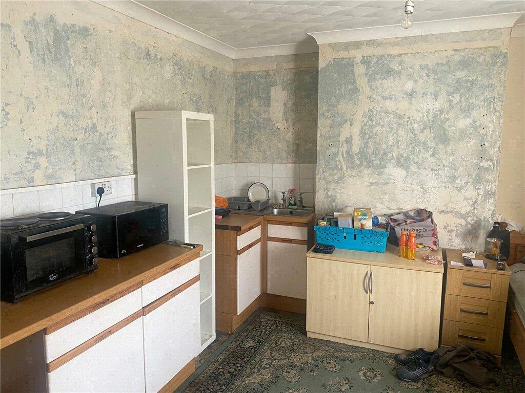 Additional property image - Selborne Road, Littlehampton, West Sussex