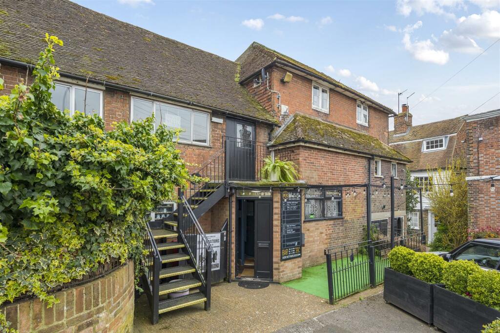 Main image of property: Landgate, Rye