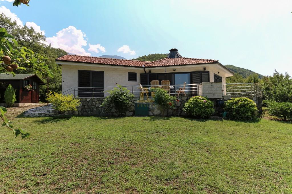 3 bedroom house for sale in Kotor, Montenegro