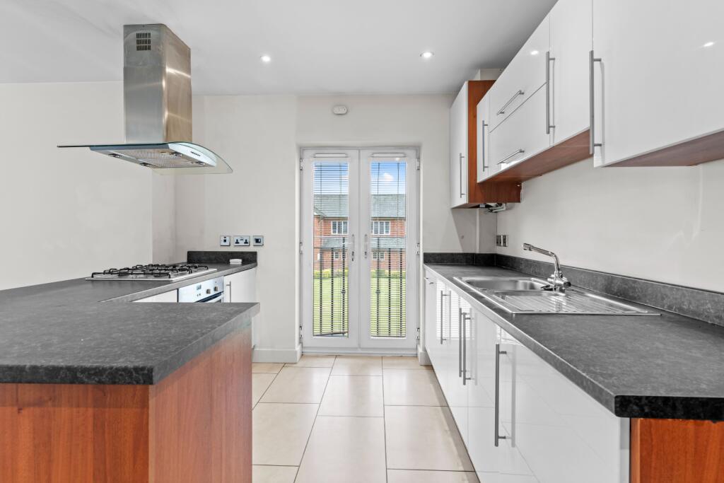 Additional property image - South Parade, Sutton Coldfield, B72 1QY