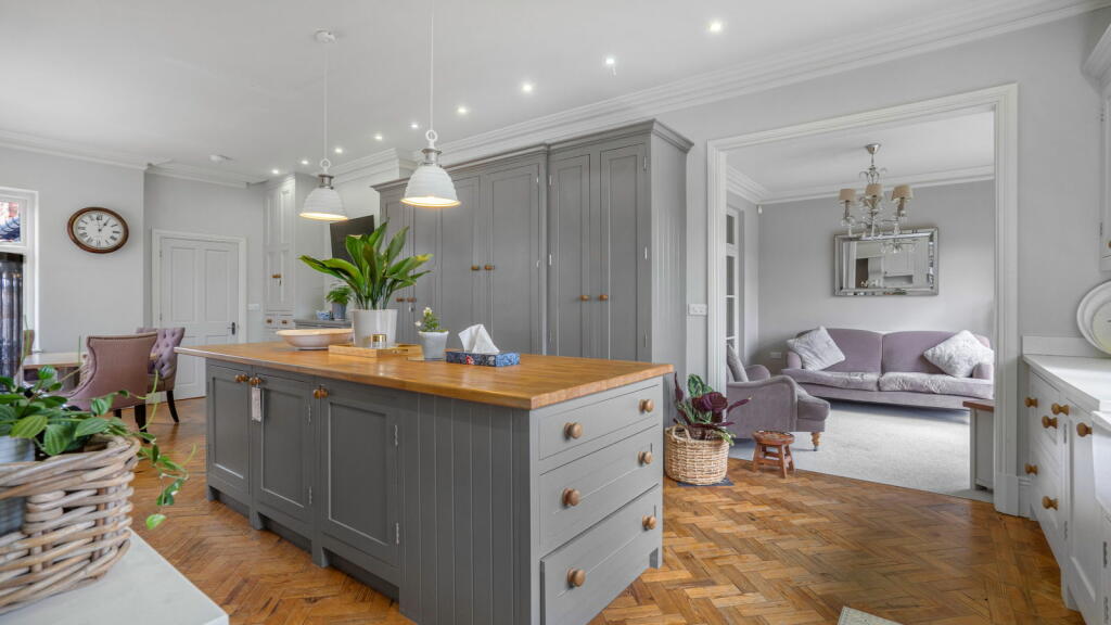 Additional property image - Victoria Road, Sutton Coldfield, B72 1SN