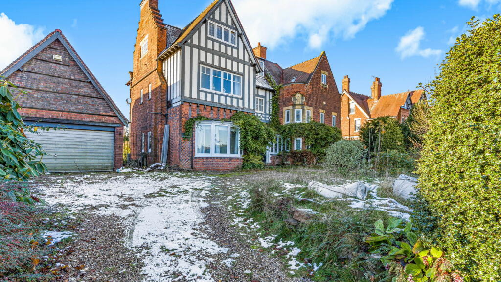Additional property image - Driffold, Sutton Coldfield, B73 6HE