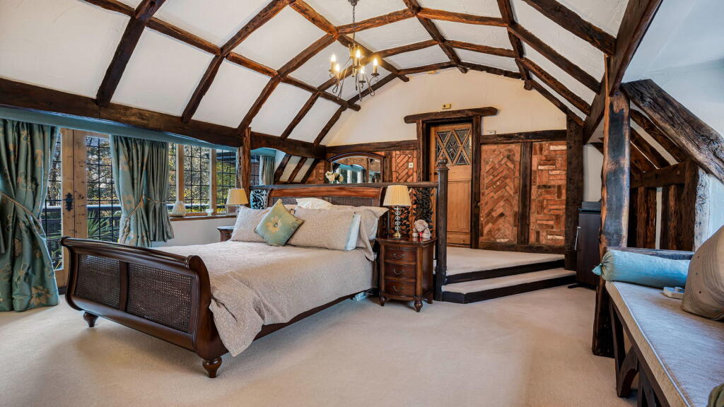 Additional property image - Hartopp Road, Four Oaks Park