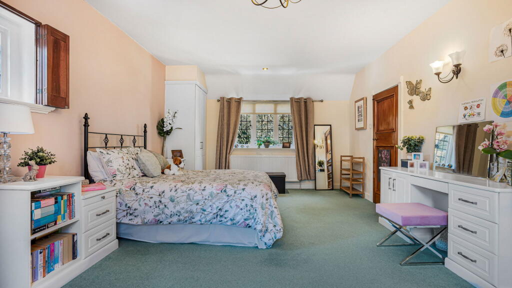 Additional property image - Hartopp Road, Four Oaks Park