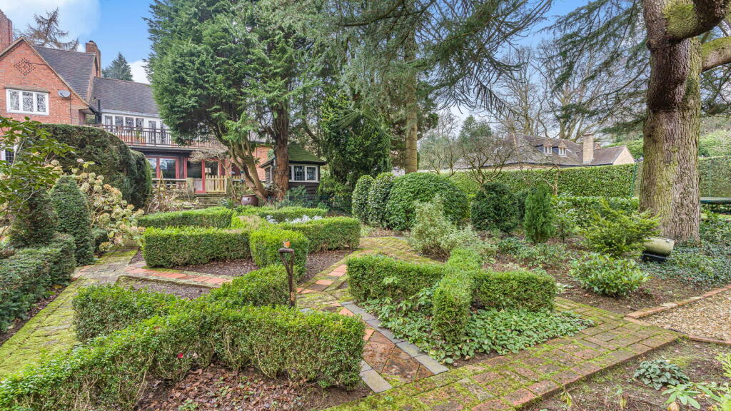 Additional property image - Hartopp Road, Four Oaks Park