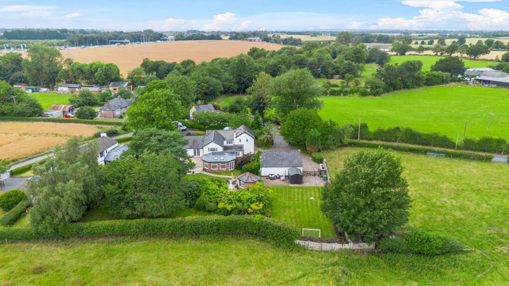 Main image of property: Smithy Lane, Croft, WA3