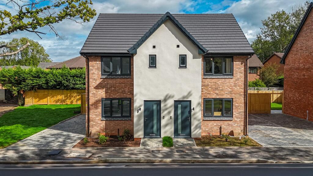 Main image of property: Siren Close, Birchwood, WA3