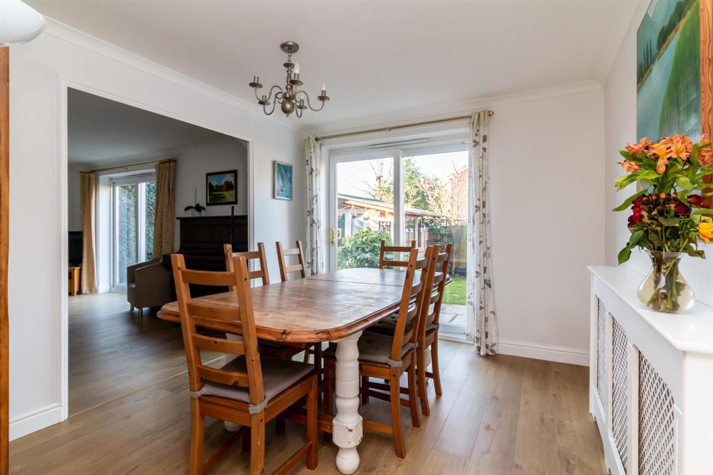 4 bedroom detached house for sale in Main Street, Gunthorpe, Nottingham