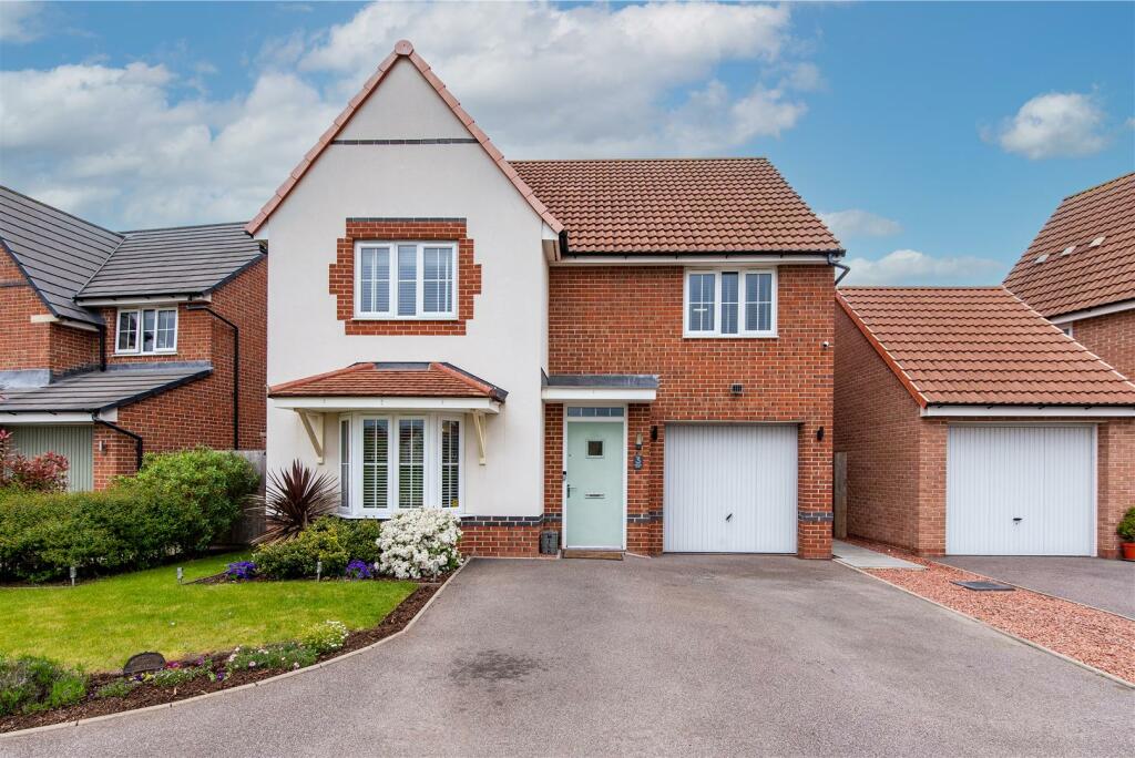 4 bedroom detached house for sale in Orchard Drive, Cotgrave