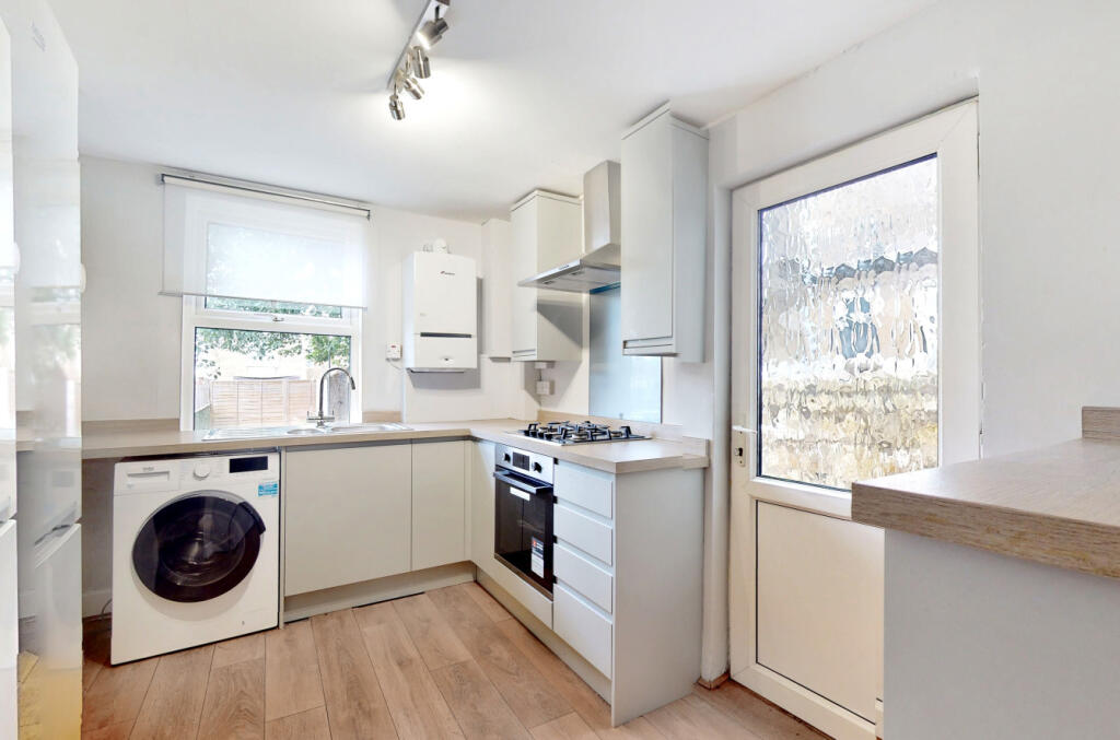 Main image of property: Caledonian Road