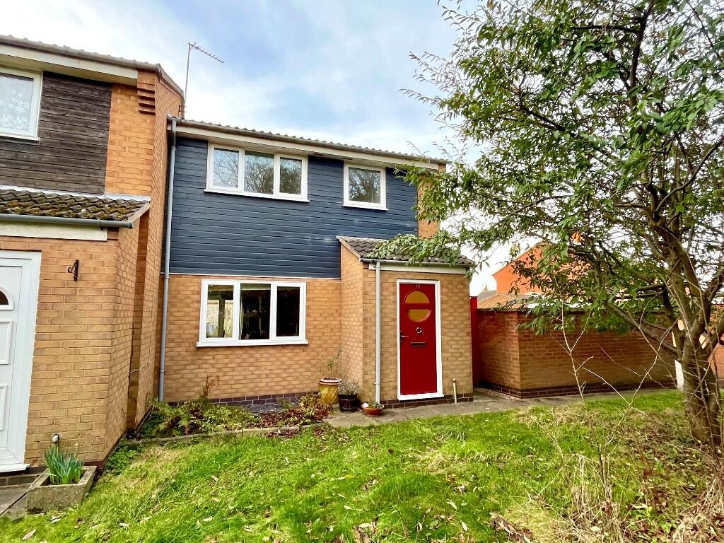 3 bedroom end of terrace house for rent in Hayden Walk, Oadby, Leicester, Leicestershire, LE2