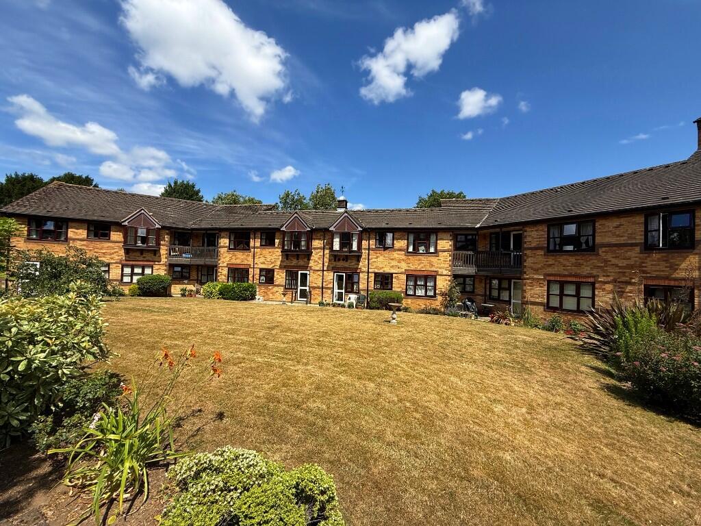 Main image of property: Stoneycroft, Stoneygate Road, Leicester, LE2