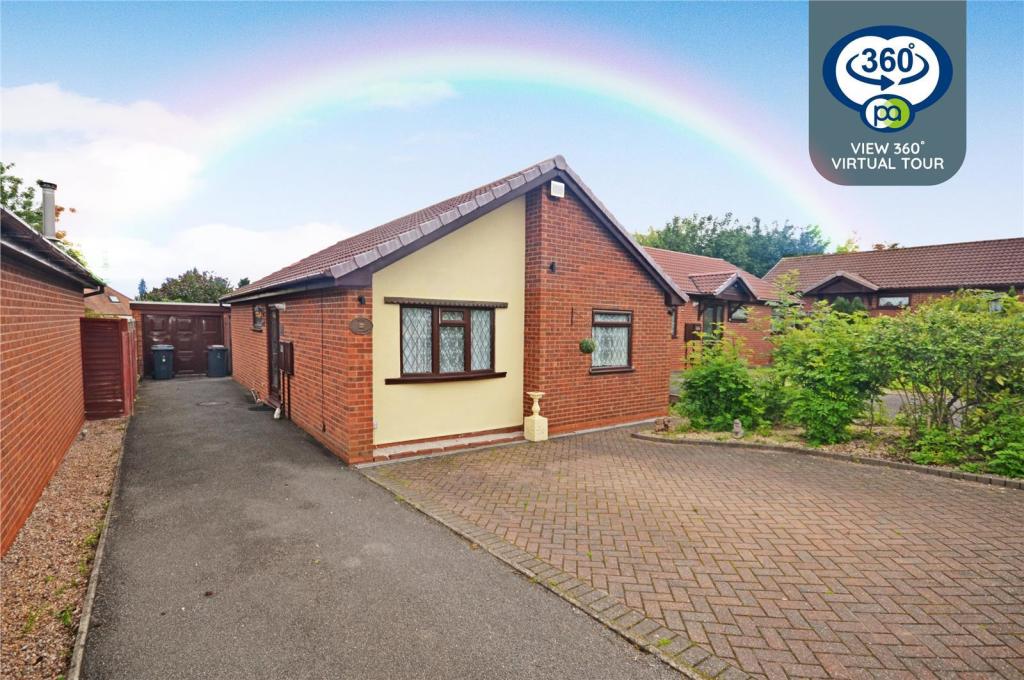 2 bedroom bungalow for sale in Corley View, Ash Green, Coventry, CV7