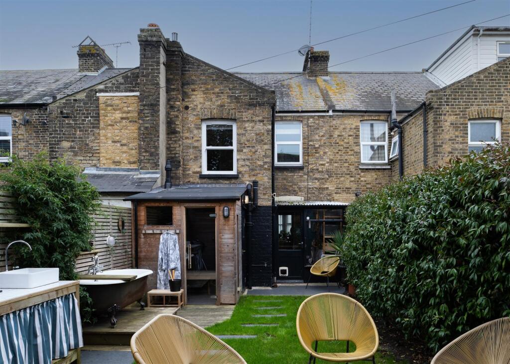 Additional property image - Gladstone Road, Margate