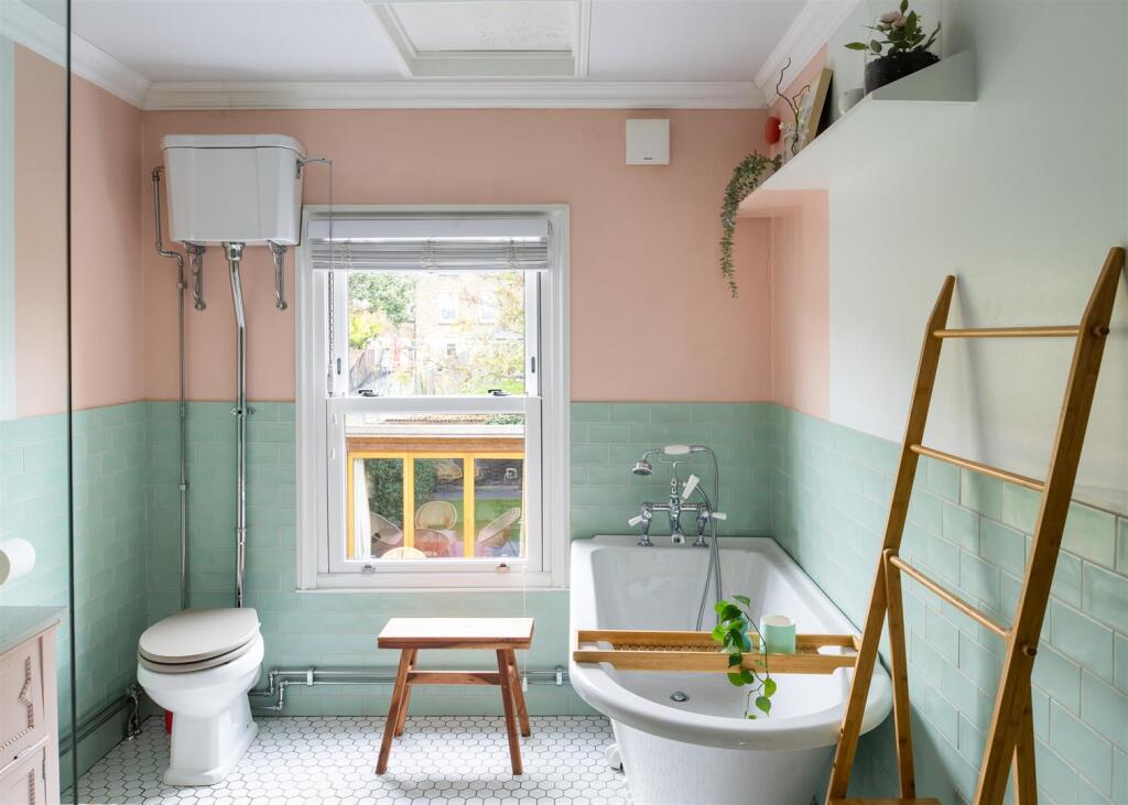 Additional property image - Gladstone Road, Margate