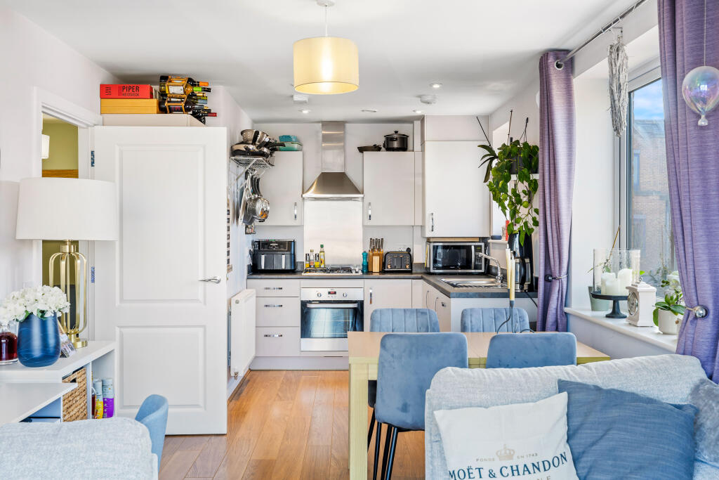 Main image of property: Ref: EL - Victoria Road, Horley, RH6 7HG