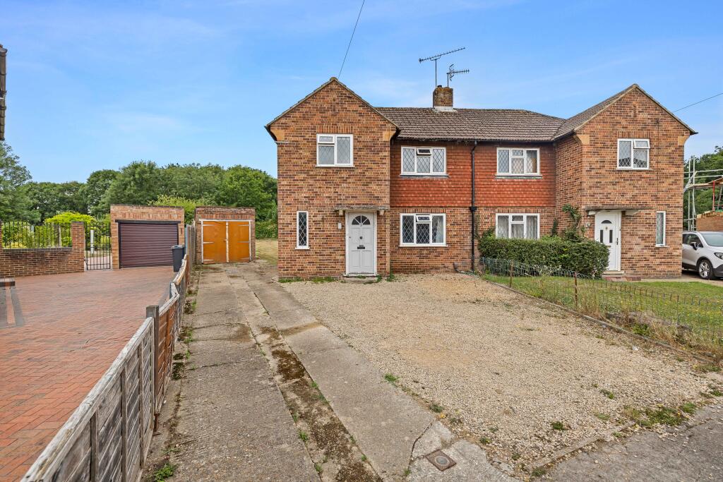Main image of property: Ref: GK - Ashleigh Close, Horley, RH6 8AJ