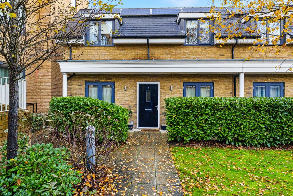 Main image of property: Ref: SB - Victoria Road, Horley, RH6 7GZ