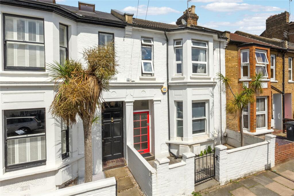 2 bedroom apartment for sale in Shakespeare Road, London, W3