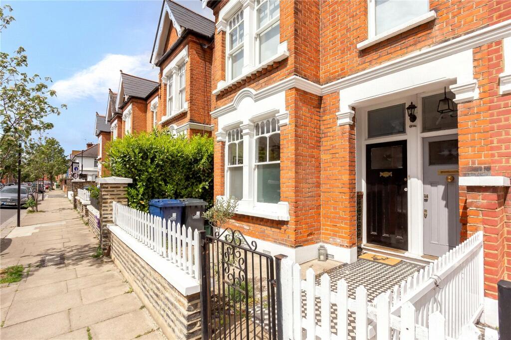 2 bedroom apartment for sale in Jeddo Road, London, W12