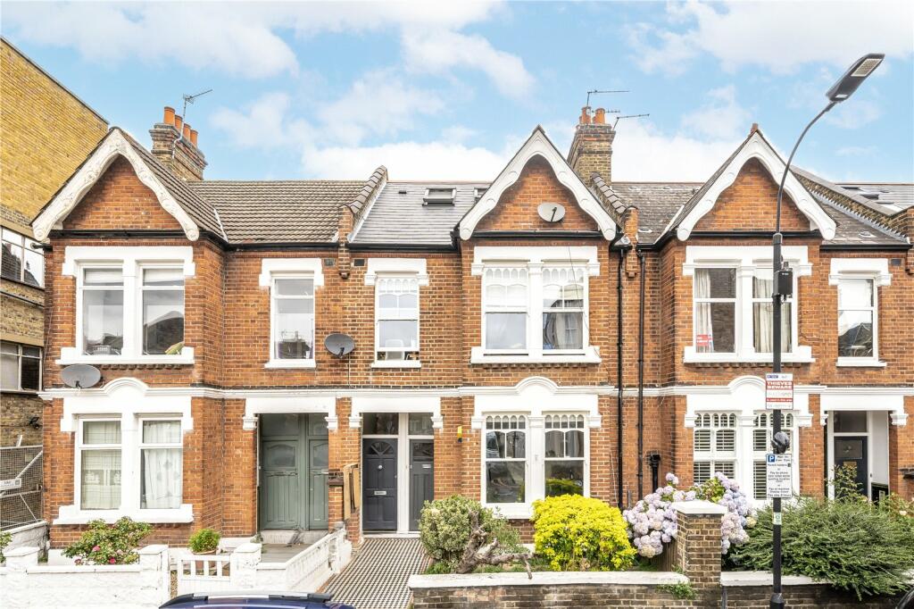 2 bedroom for sale in Jeddo Road, London, W12