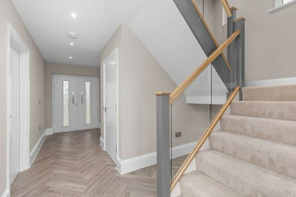 Additional property image - Worthing, West Sussex