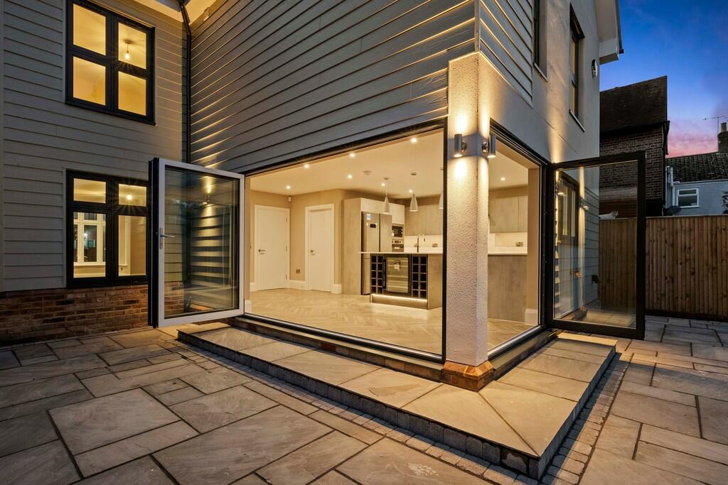 Additional property image - Worthing, West Sussex