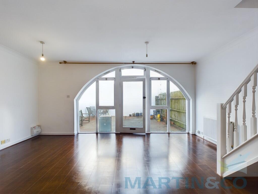 Additional property image - Gloucester Mews, Gloucester Road