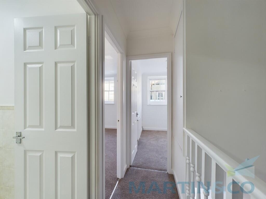 Additional property image - Gloucester Mews, Gloucester Road
