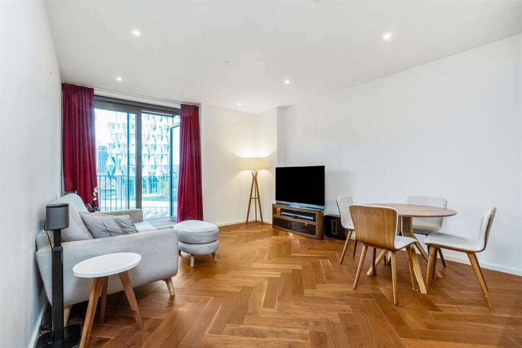 Main image of property: Ambassador Building, Embassy Gardens, 5 New Union Square, Nine Elms London, SW11